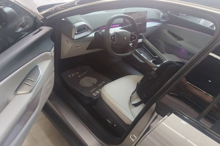 Used ARCFOX Alpha S5 2025 560MAX 185kW Driver Seat
