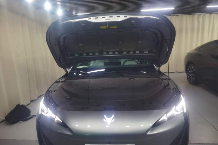 Used ARCFOX Alpha S5 2025 Facelifted 560PRO 185kW Engine Bay