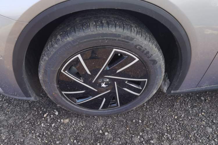 Used ARCFOX Alpha S5 2025 Facelifted 560PRO 185kW Exterior 3