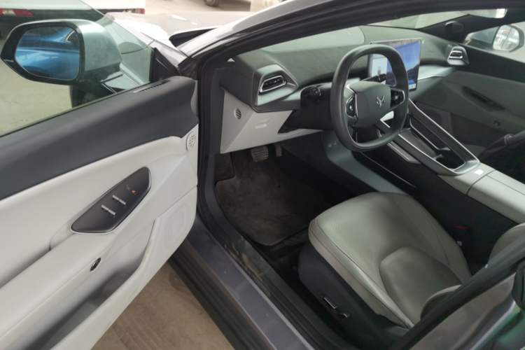 Used ARCFOX Alpha S5 2025 560PRO 185kW Interior 3