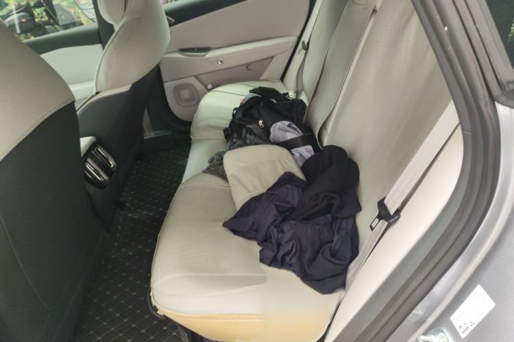 Used ARCFOX Alpha S5 2025 668MAX Shenxing Version 200kW Interior 4