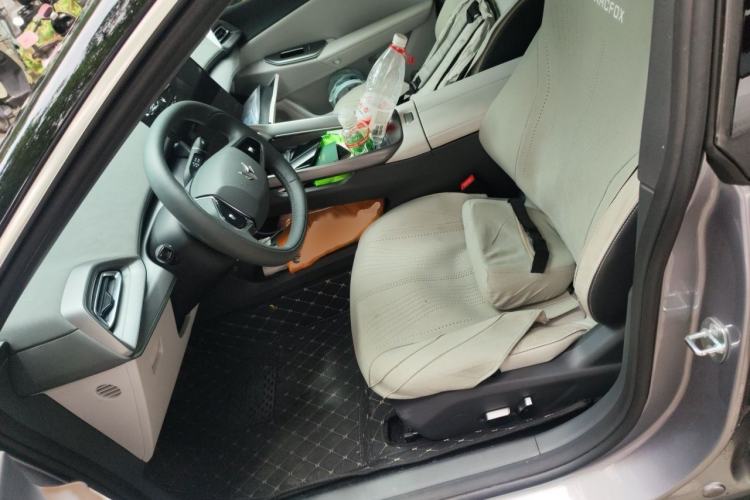Used ARCFOX Alpha S5 2025 668MAX Shenxing Version 200kW Left Front Seat