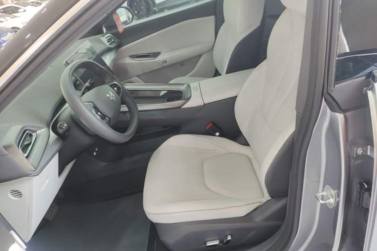 Used ARCFOX Alpha S5 2025 668MAX Shenxing Version 200kW Left Front Seat
