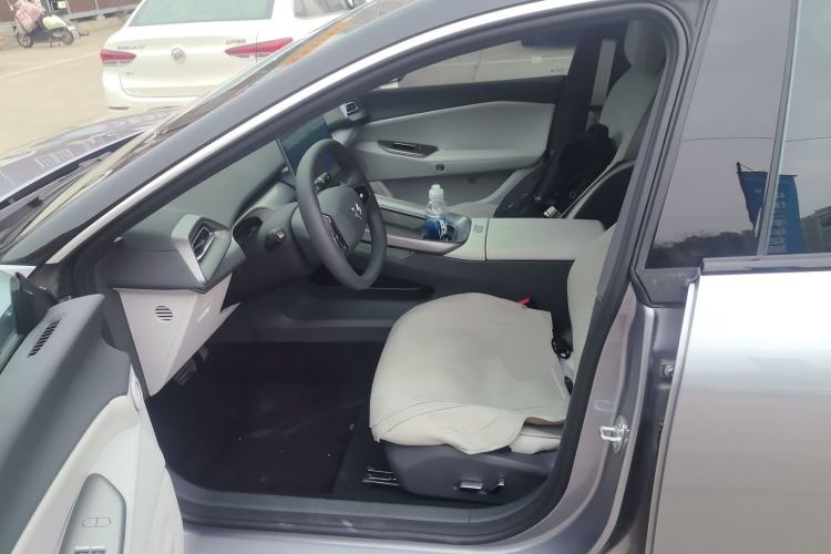 Used ARCFOX Alpha S5 2025 708MAX 200kW Left Front Seat