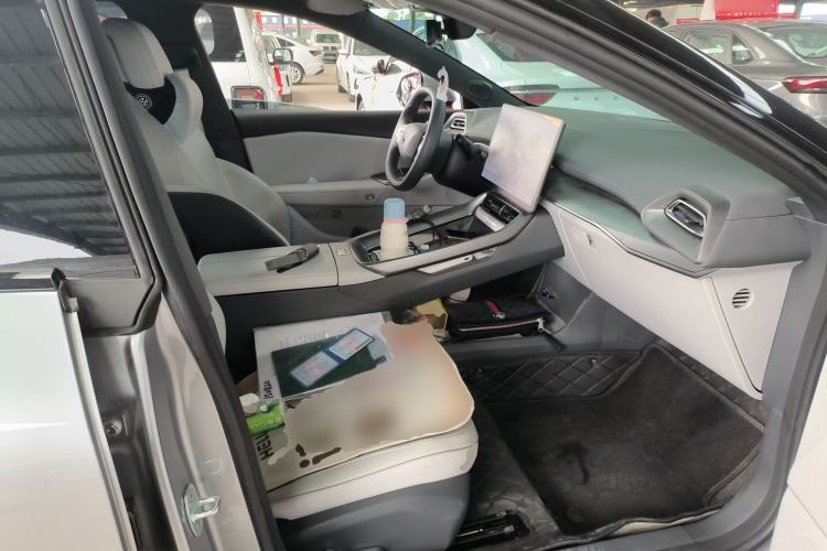 Used ARCFOX Alpha S5 2025 560PRO 185kW Right Front Seat