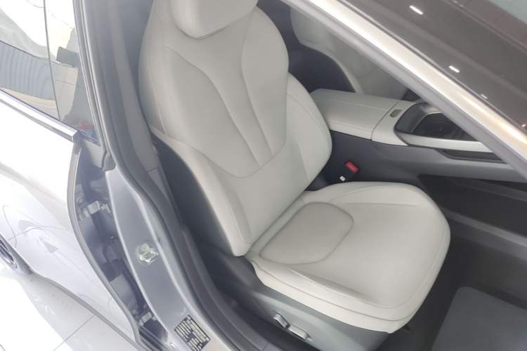 Used ARCFOX Alpha S5 2025 668MAX Shenxing Version 200kW Right Front Seat