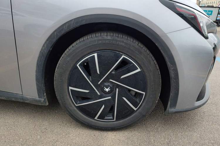 Used ARCFOX Alpha S5 2025 560PRO 185kW Right Front Wheel Hub