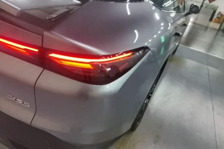 Used ARCFOX Alpha S5 2025 560MAX 185kW Right Rear Taillight
