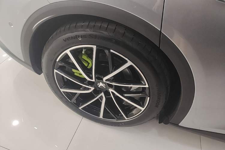 Used ARCFOX Alpha S5 2025 560MAX 185kW Right Rear Wheel Hub