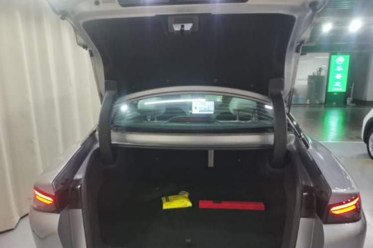 Used ARCFOX Alpha S5 2025 560MAX 185kW Trunk