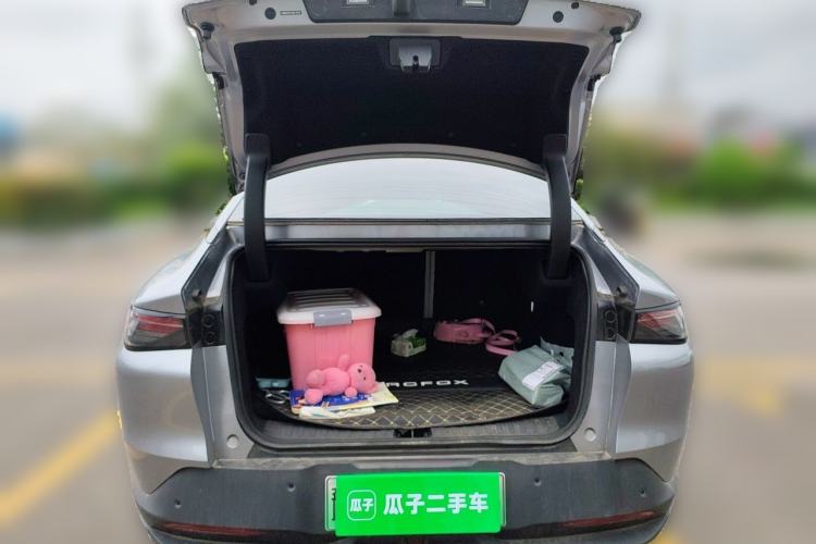 Used ARCFOX Alpha S5 2025 560PRO 185kW Trunk