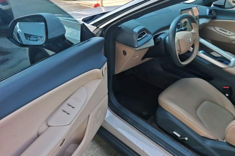 Used ARCFOX Alpha S5 2025 560MAX 185kW Driver Seat