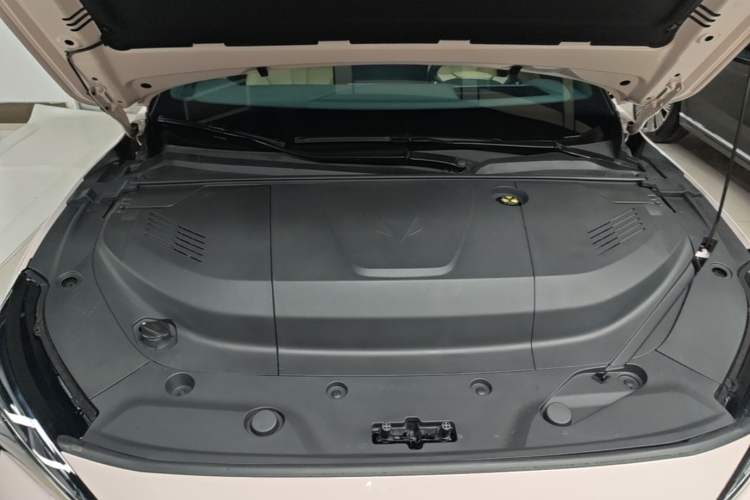 Used ARCFOX Alpha S5 2025 560MAX 185kW Engine Bay