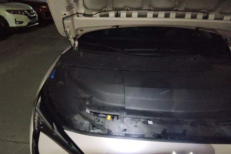 Used ARCFOX Alpha S5 2025 560MAX 185kW Engine Bay Right