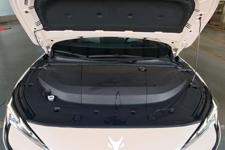 Used ARCFOX Alpha S5 2025 560MAX 185kW Engine Bay