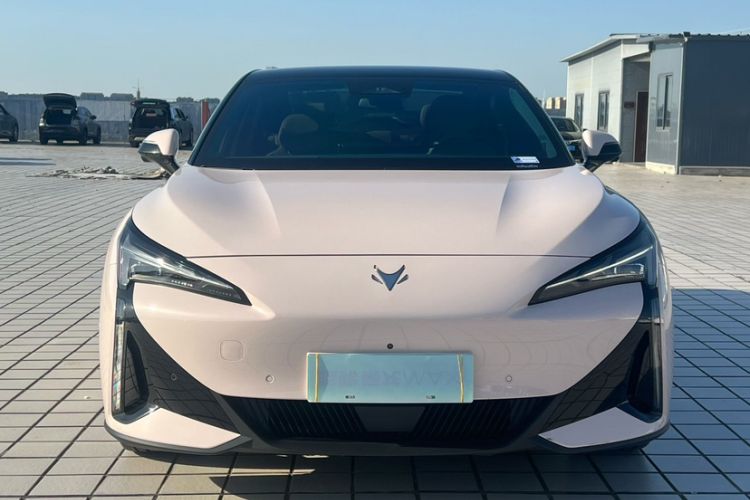 Used ARCFOX Alpha S5 2025 560MAX 185kW Exterior 1