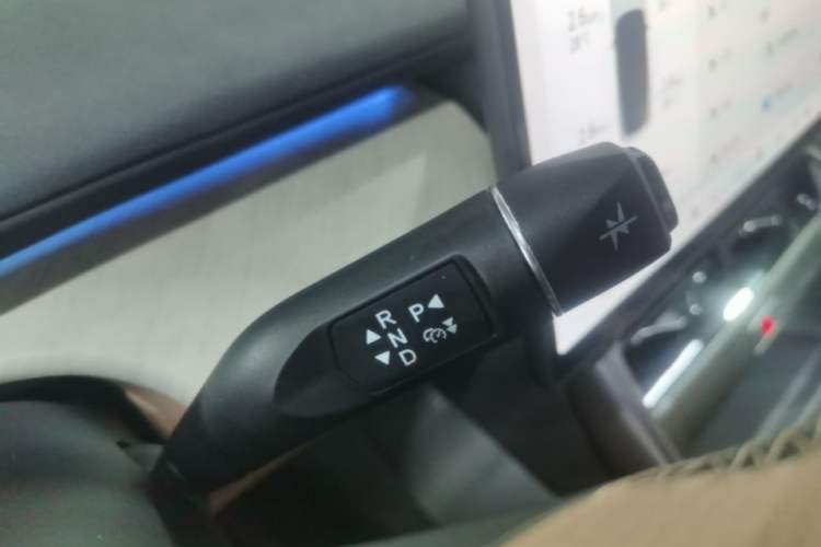 Used ARCFOX Alpha S5 2025 Facelifted 560MAX 185kW Gear Lever