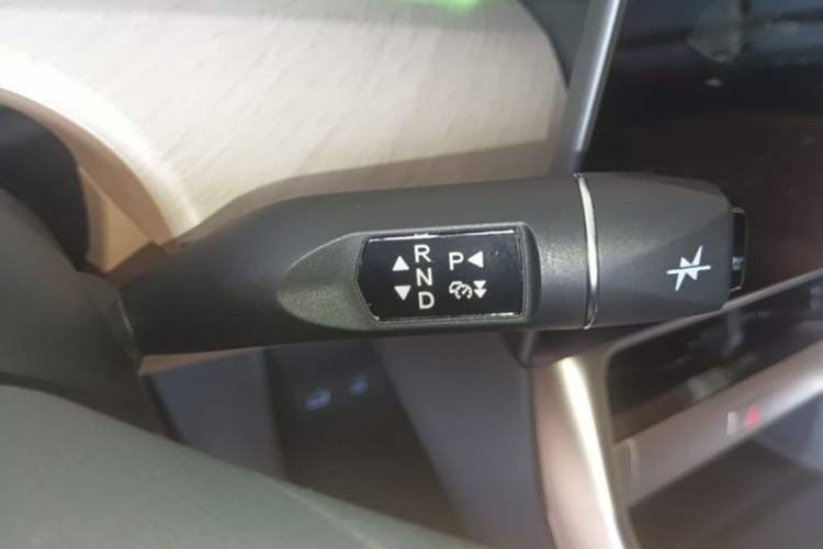 Used ARCFOX Alpha S5 2025 668MAX Shenxing Version 200kW Gear Lever