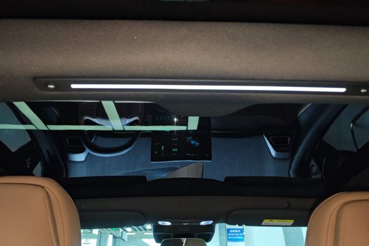 Used ARCFOX Alpha S5 2025 560MAX 185kW Headliner