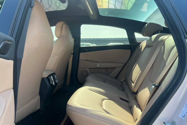 Used ARCFOX Alpha S5 2025 560MAX 185kW Interior 3
