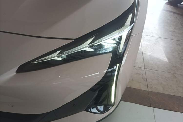 Used ARCFOX Alpha S5 2025 668MAX Shenxing Version 200kW Left Front Headlight