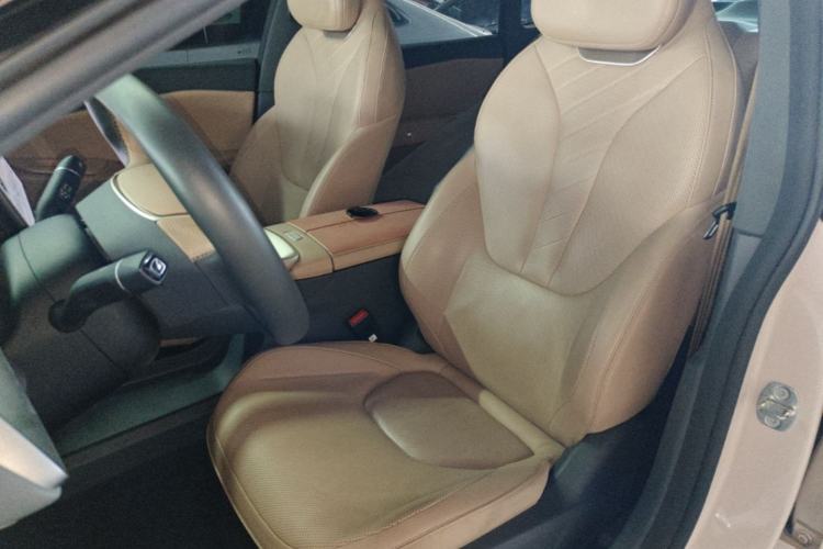 Used ARCFOX Alpha S5 2025 560PRO 185kW Left Front Seat