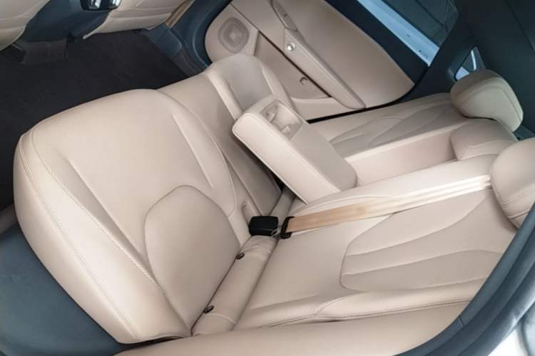 Used ARCFOX Alpha S5 2025 560MAX 185kW Left Rear Seat