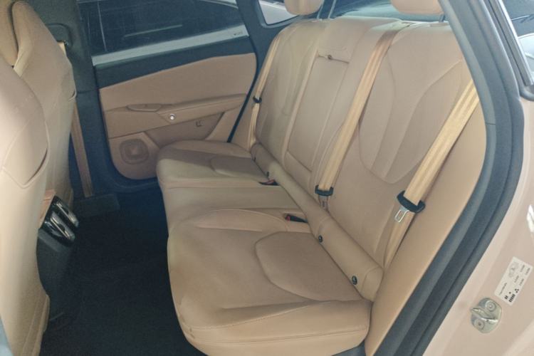 Used ARCFOX Alpha S5 2025 560PRO 185kW Left Rear Seat