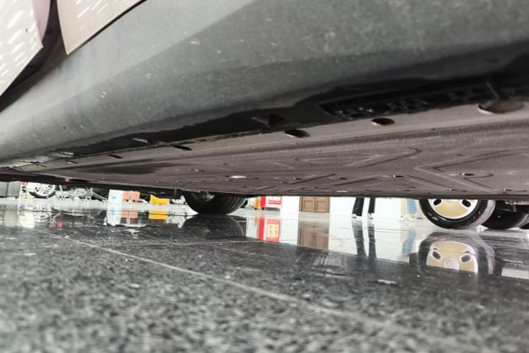 Used ARCFOX Alpha S5 2025 560MAX 185kW Left Side Sill