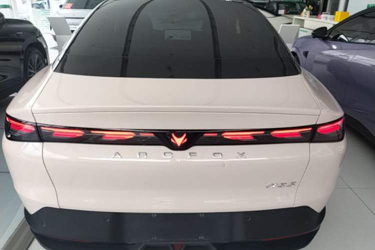 Used ARCFOX Alpha S5 2025 560MAX 185kW Rear