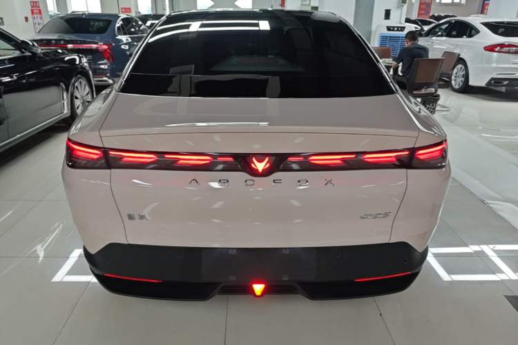Used ARCFOX Alpha S5 2025 560MAX 185kW Rear