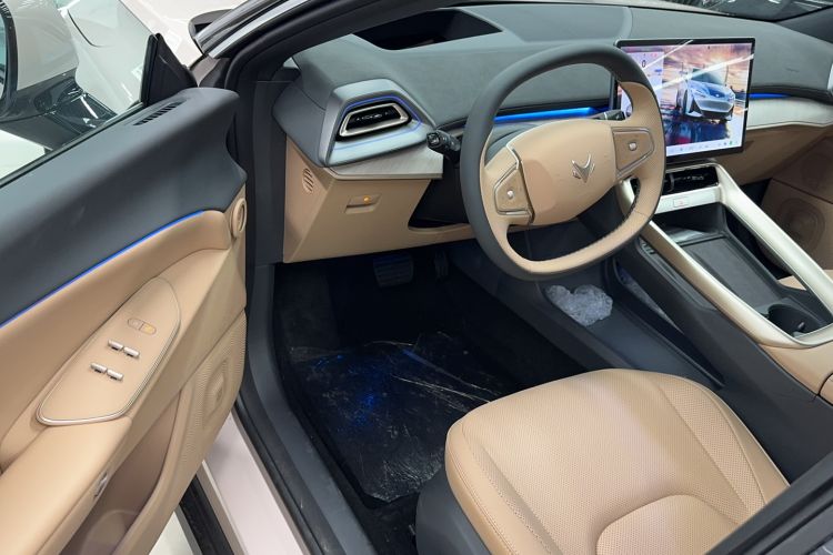Used ARCFOX Alpha S5 2025 668MAX Shenxing Version 200kW Interior 2
