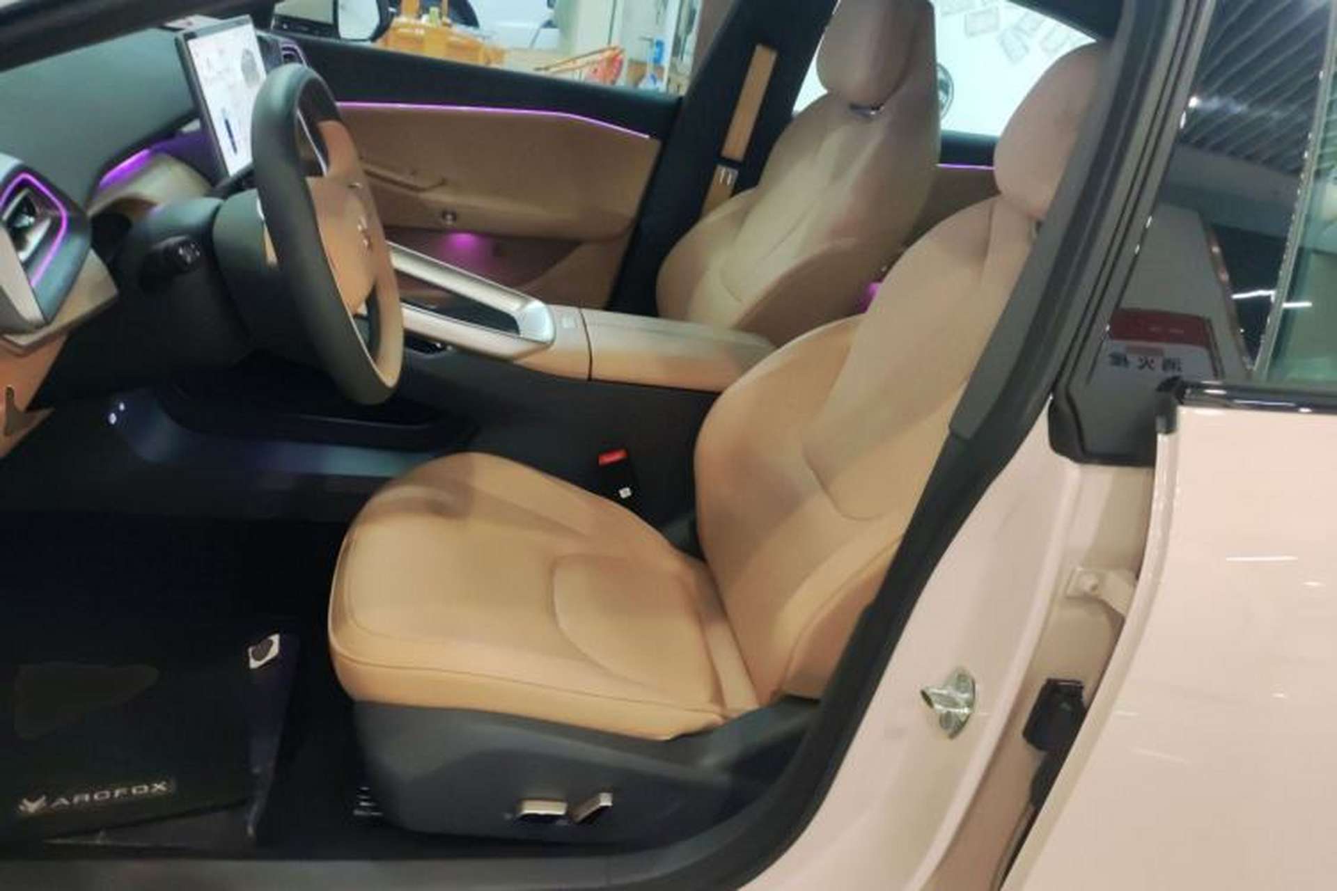 Used ARCFOX Alpha S5 2025 560MAX 185kW Left Front Seat