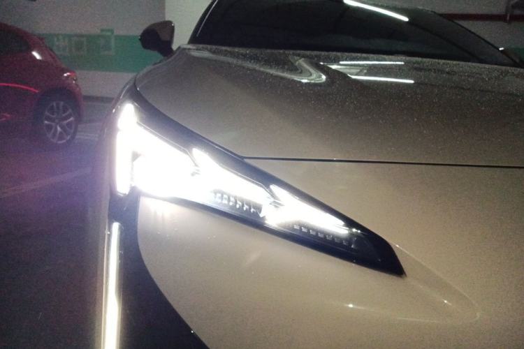 Used ARCFOX Alpha S5 2025 560MAX 185kW Right Front Headlight