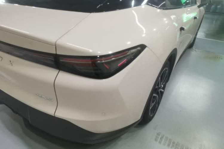 Used ARCFOX Alpha S5 2025 Facelifted 560MAX 185kW Right Rear Taillight