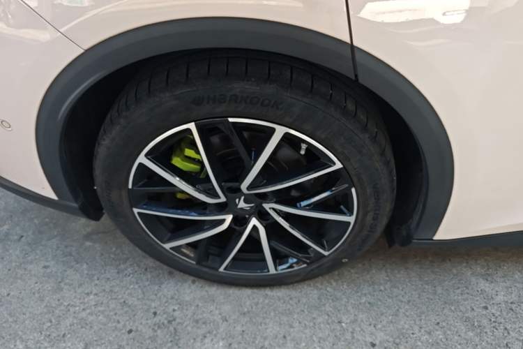 Used ARCFOX Alpha S5 2025 560MAX 185kW Right Rear Wheel Hub