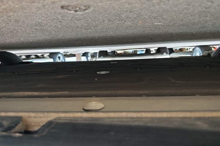 Used ARCFOX Alpha S5 2025 560MAX 185kW Right Side Sill