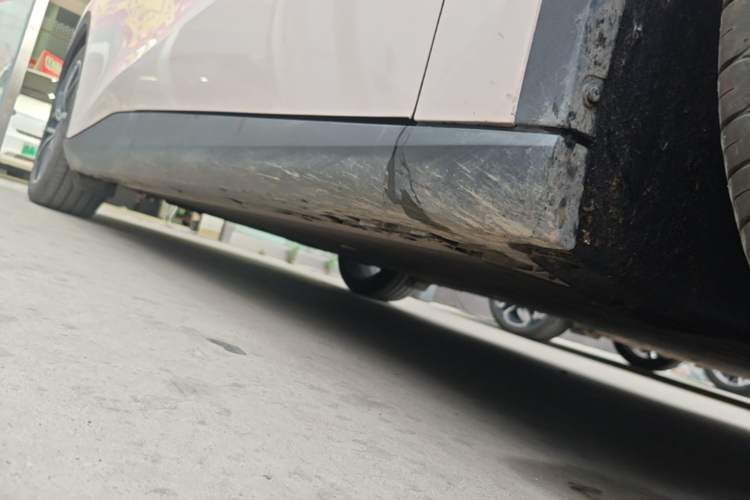 Used ARCFOX Alpha S5 2025 560MAX 185kW Right Side Sill