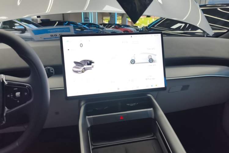 Used ARCFOX Alpha S5 2025 Facelifted 560PRO 185kW Audio And AC Panel