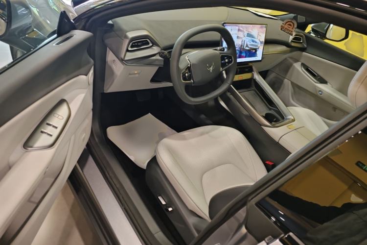 Used ARCFOX Alpha S5 2025 Facelifted 560PRO 185kW Driver Seat