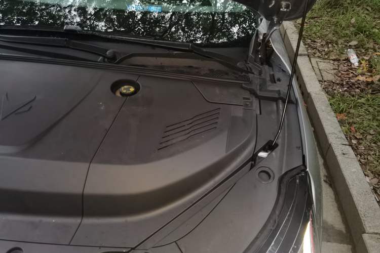 Used ARCFOX Alpha S5 2025 Facelifted 560MAX 185kW Engine Bay Left