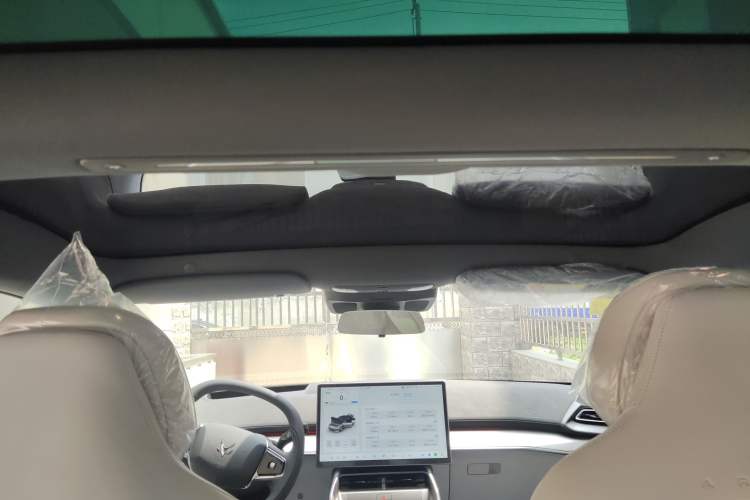 Used ARCFOX Alpha S5 2025 668MAX Shenxing Version 200kW Headliner