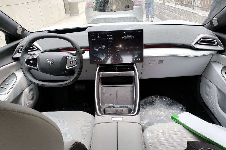 Used ARCFOX Alpha S5 2025 560MAX 185kW Interior 2