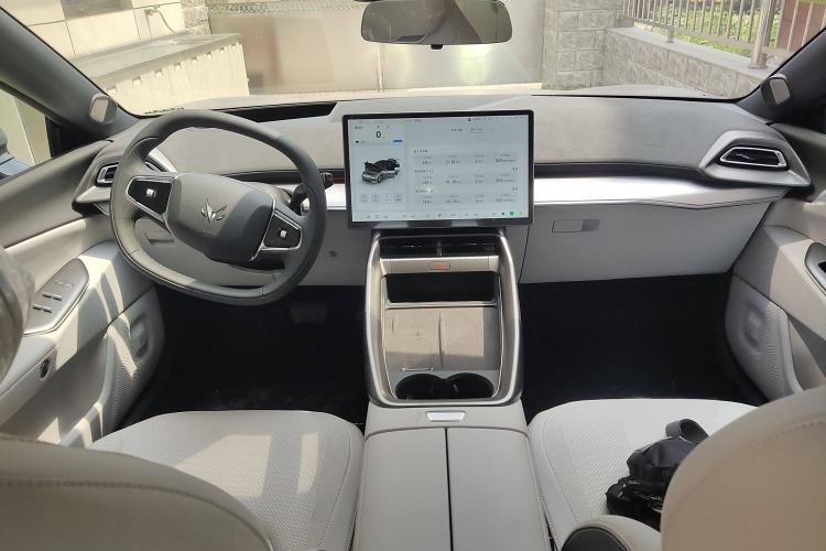 Used ARCFOX Alpha S5 2025 668MAX Shenxing Version 200kW Interior 2