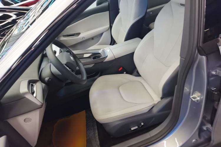 Used ARCFOX Alpha S5 2025 Facelifted 560PRO 185kW Left Front Seat