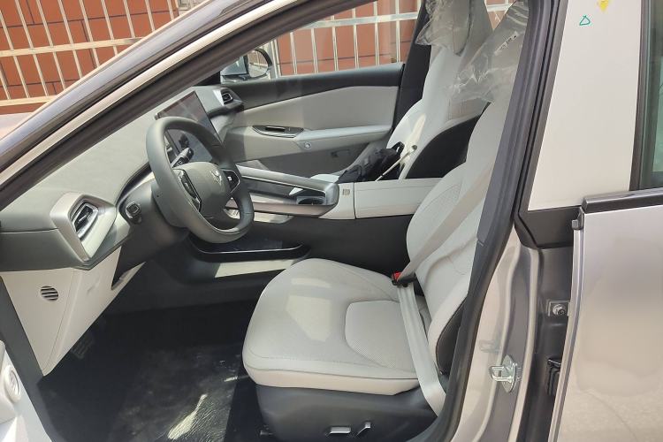 Used ARCFOX Alpha S5 2025 668MAX Shenxing Version 200kW Left Front Seat
