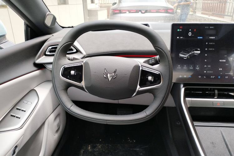 Used ARCFOX Alpha S5 2025 560MAX 185kW Steering Wheel