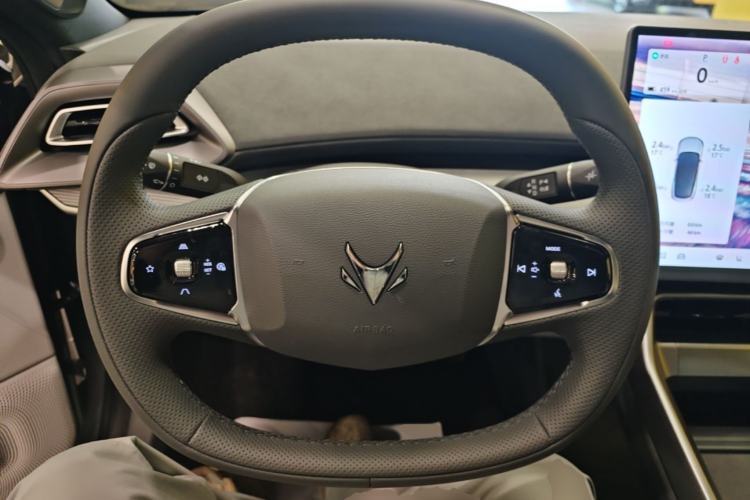 Used ARCFOX Alpha S5 2025 Facelifted 560PRO 185kW Steering Wheel