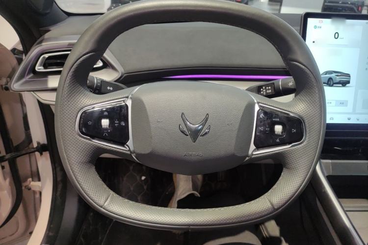 Used ARCFOX Alpha S5 2025 560MAX 185kW Steering Wheel