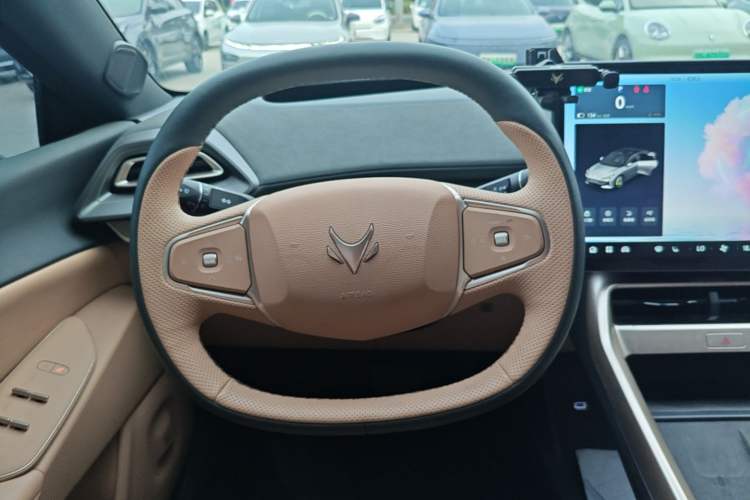 Used ARCFOX Alpha S5 2025 560MAX 185kW Steering Wheel